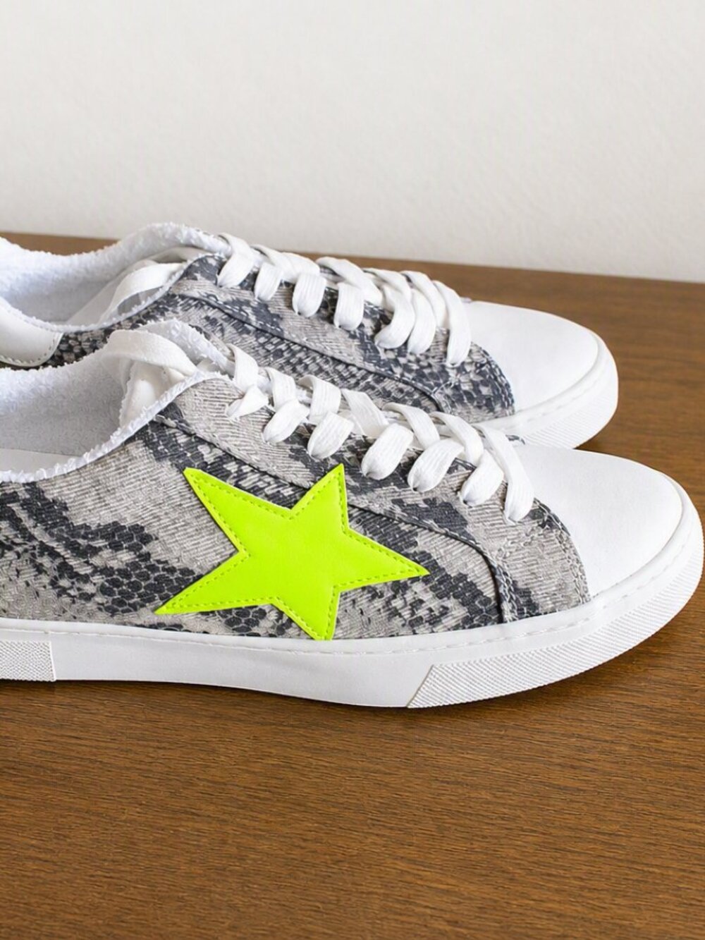 Steven by Steve Madden Reeves Sneakers – Snakeskin Fabric & Neon Star